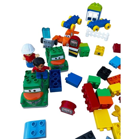 LEGO Duplo Mixed Lot 3 Lbs 2 Oz Bright Multicolor Blocks Figures Accessories - Picture 5 of 16